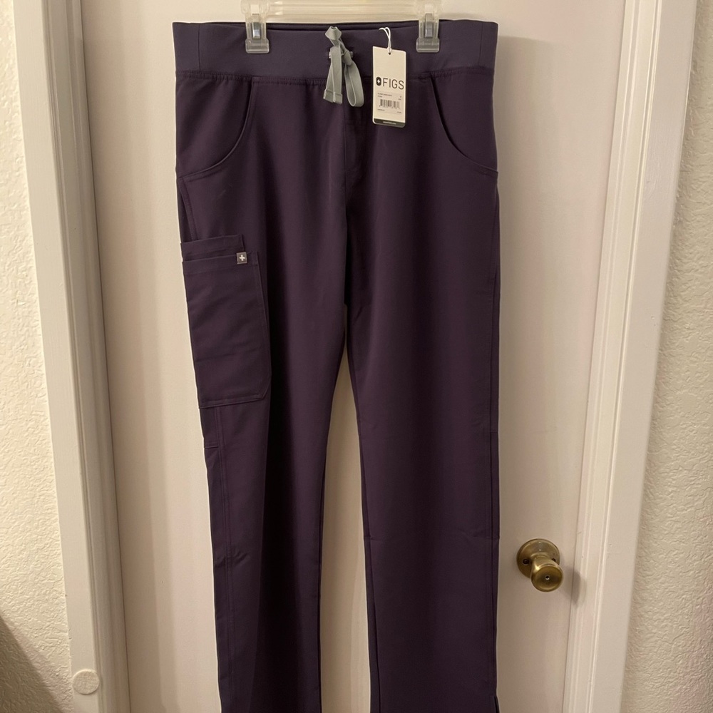 ❌ SOLD ❌ FIGS Purple Shadow Kade Regular Small Scrub Pants